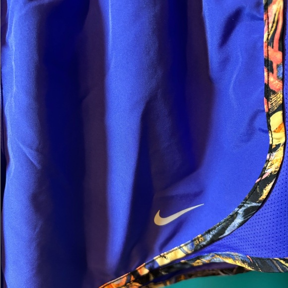Nike Dri Fit Women's Blueish Purple Running Shorts - Picture 3 of 4